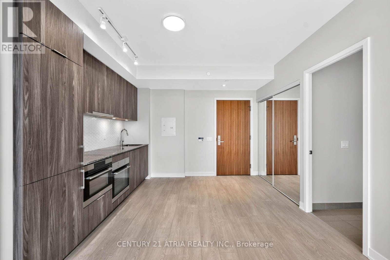 #1108 15 QUEENS QUAY E - 14