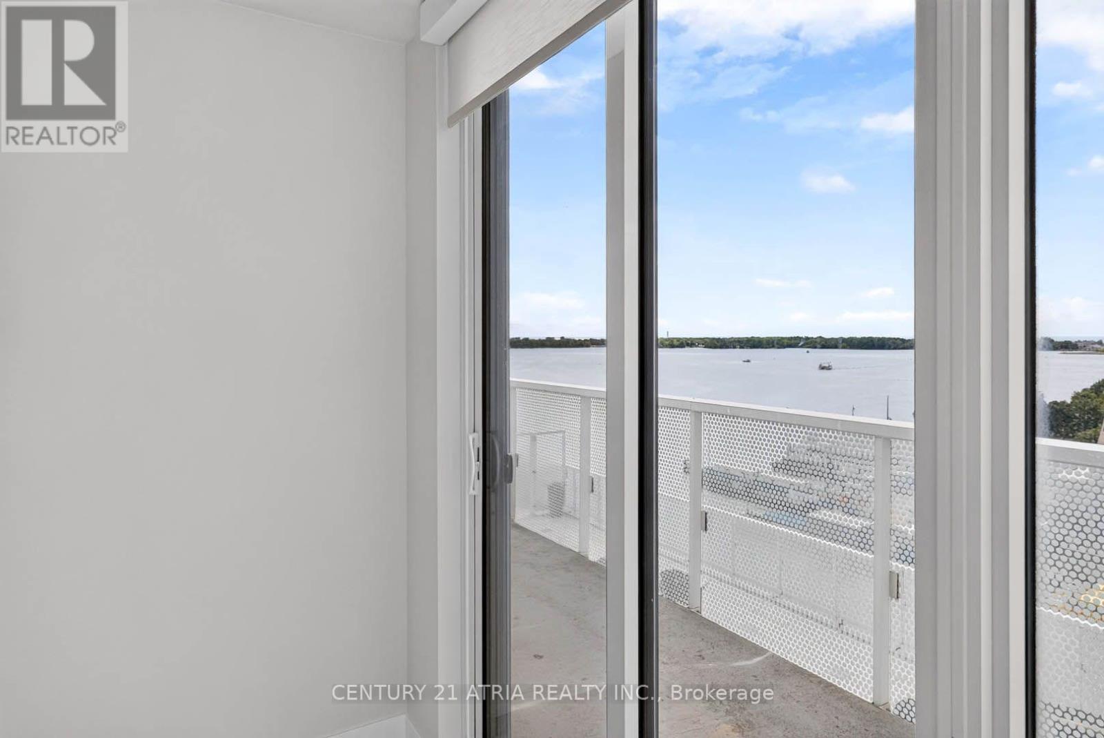 #1108 15 QUEENS QUAY E - 22