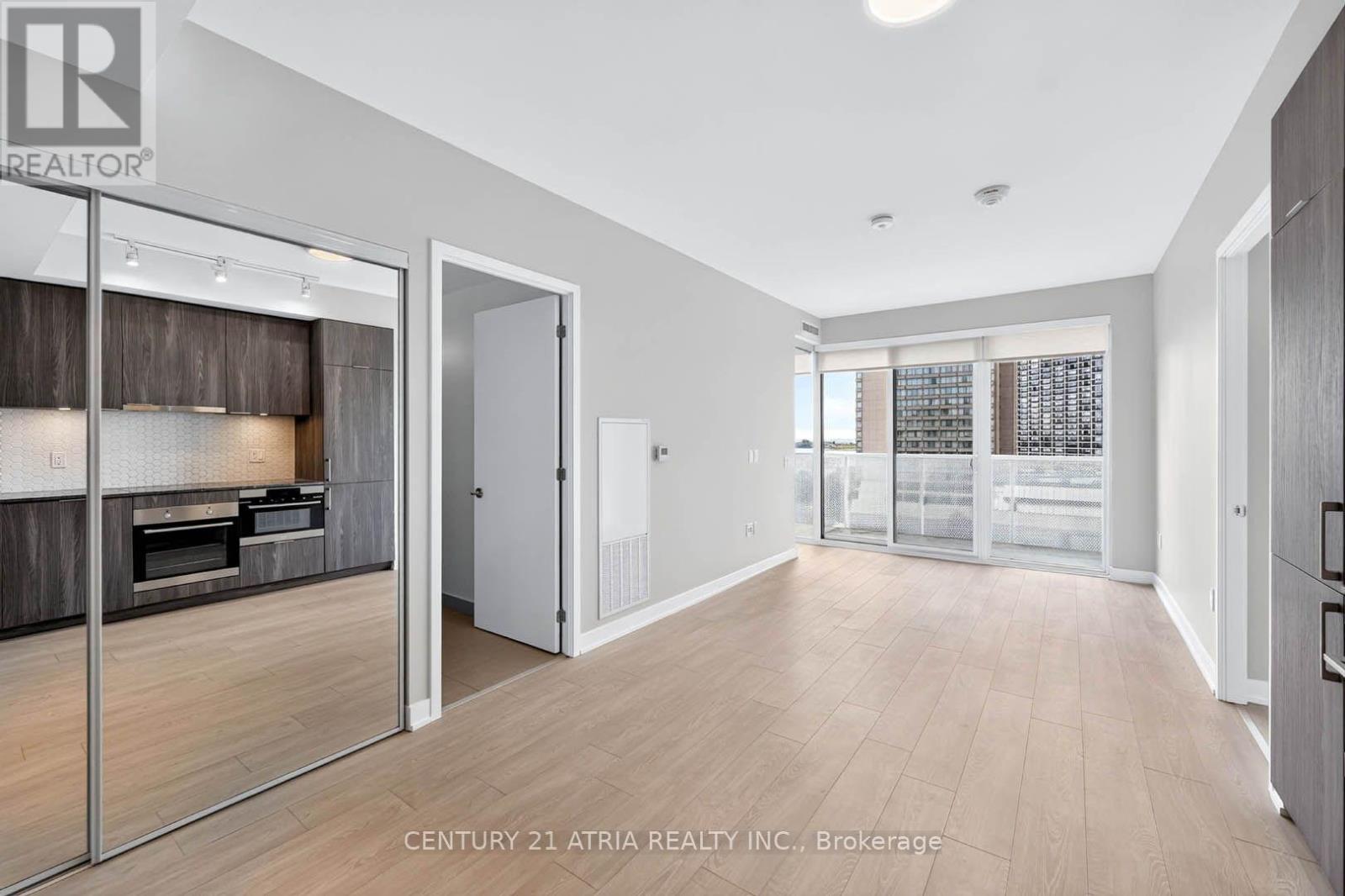 #1108 15 QUEENS QUAY E - 8