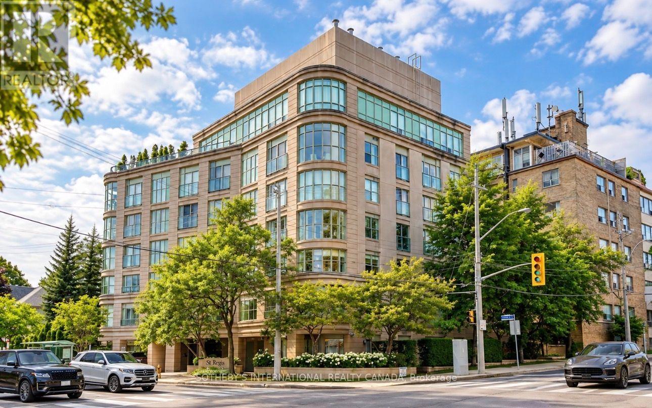 #404 800 SPADINA ROAD - 13