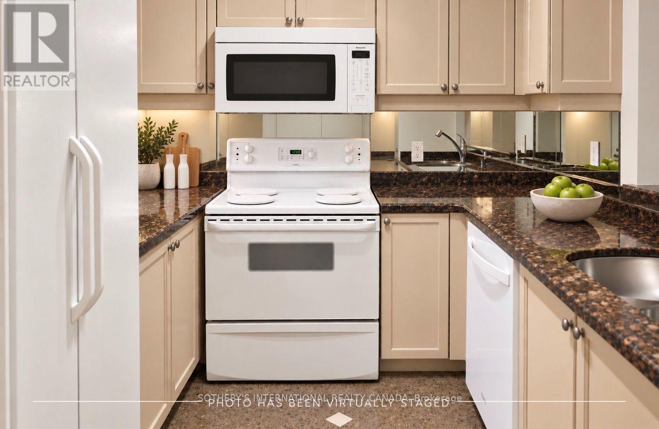 Photo of 404 - 800 SPADINA ROAD