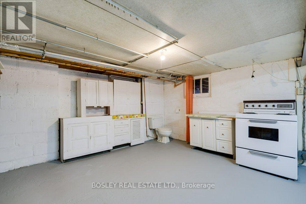 247 MELROSE AVENUE - 28