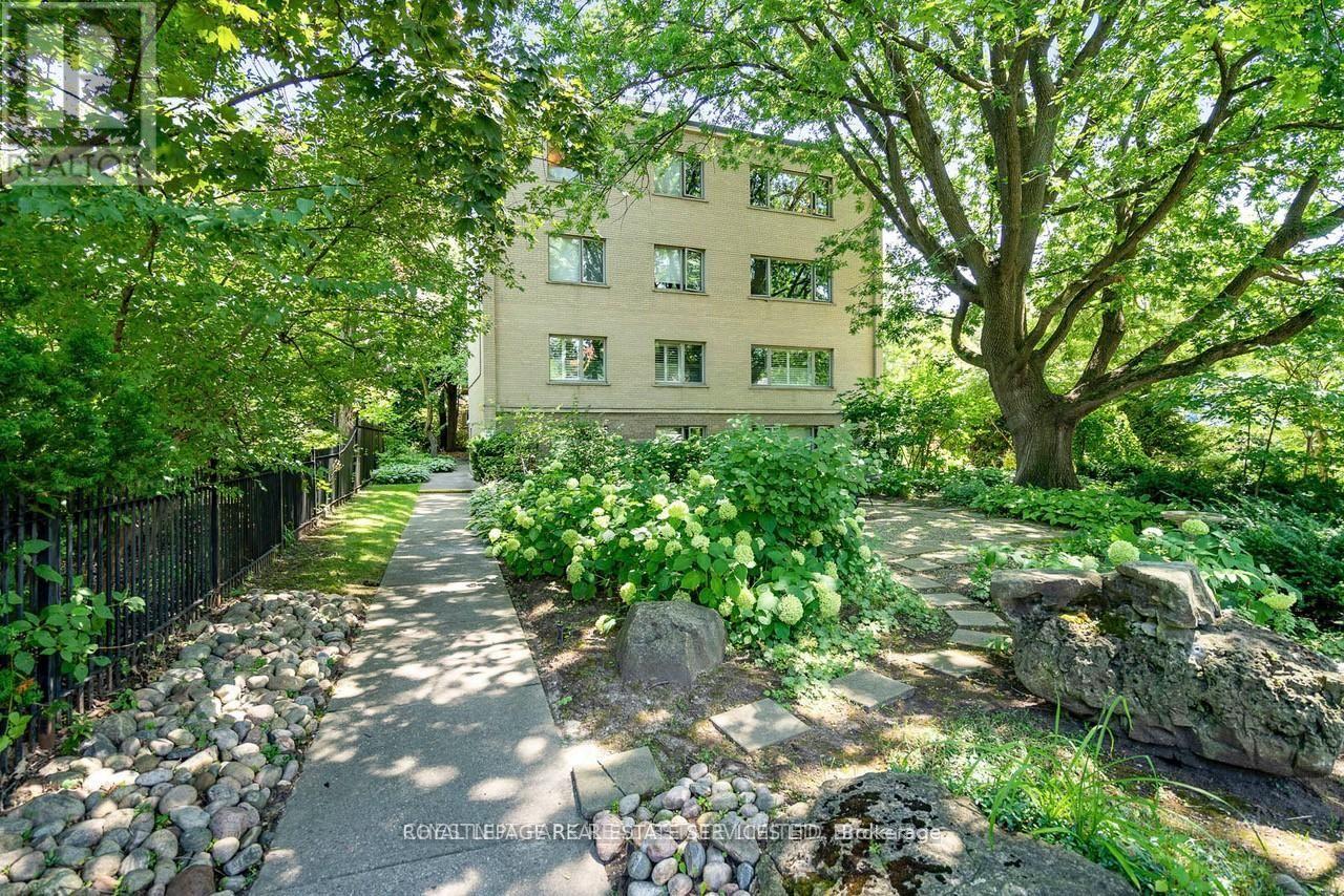 #103 31 ROSEDALE ROAD - 1