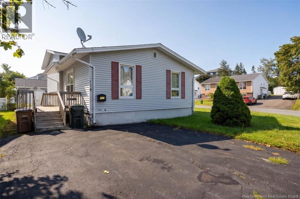 179 Boyaner Crescent - 36
