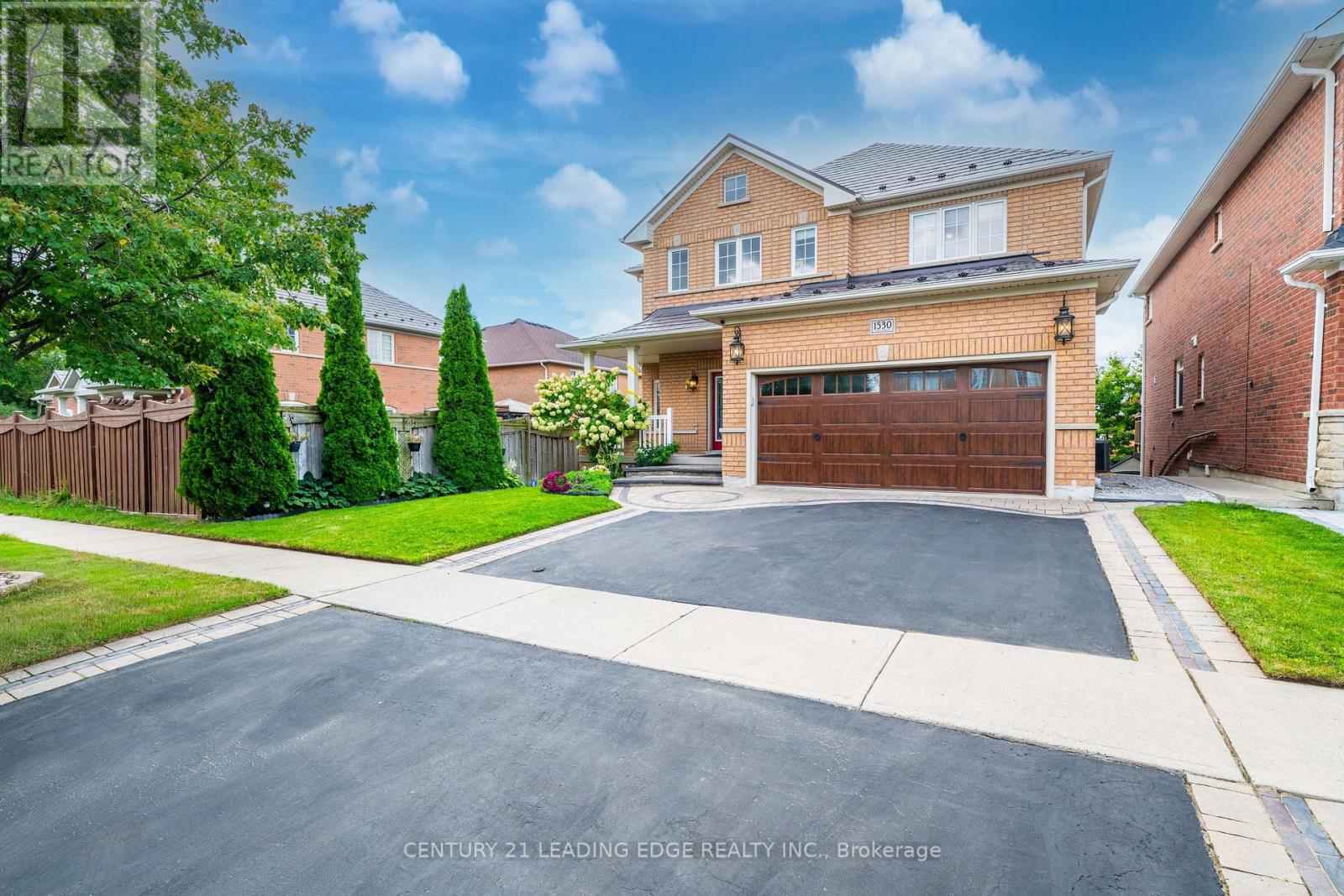 1530 Rockaway Street East, Oshawa, ON photo 2