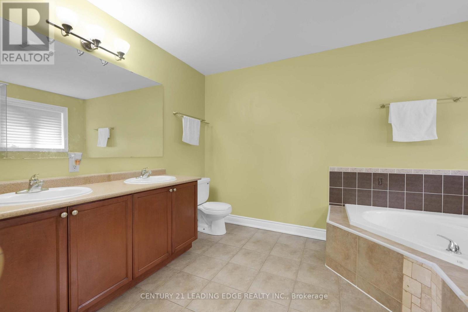 1530 Rockaway Street East, Oshawa, ON photo 26