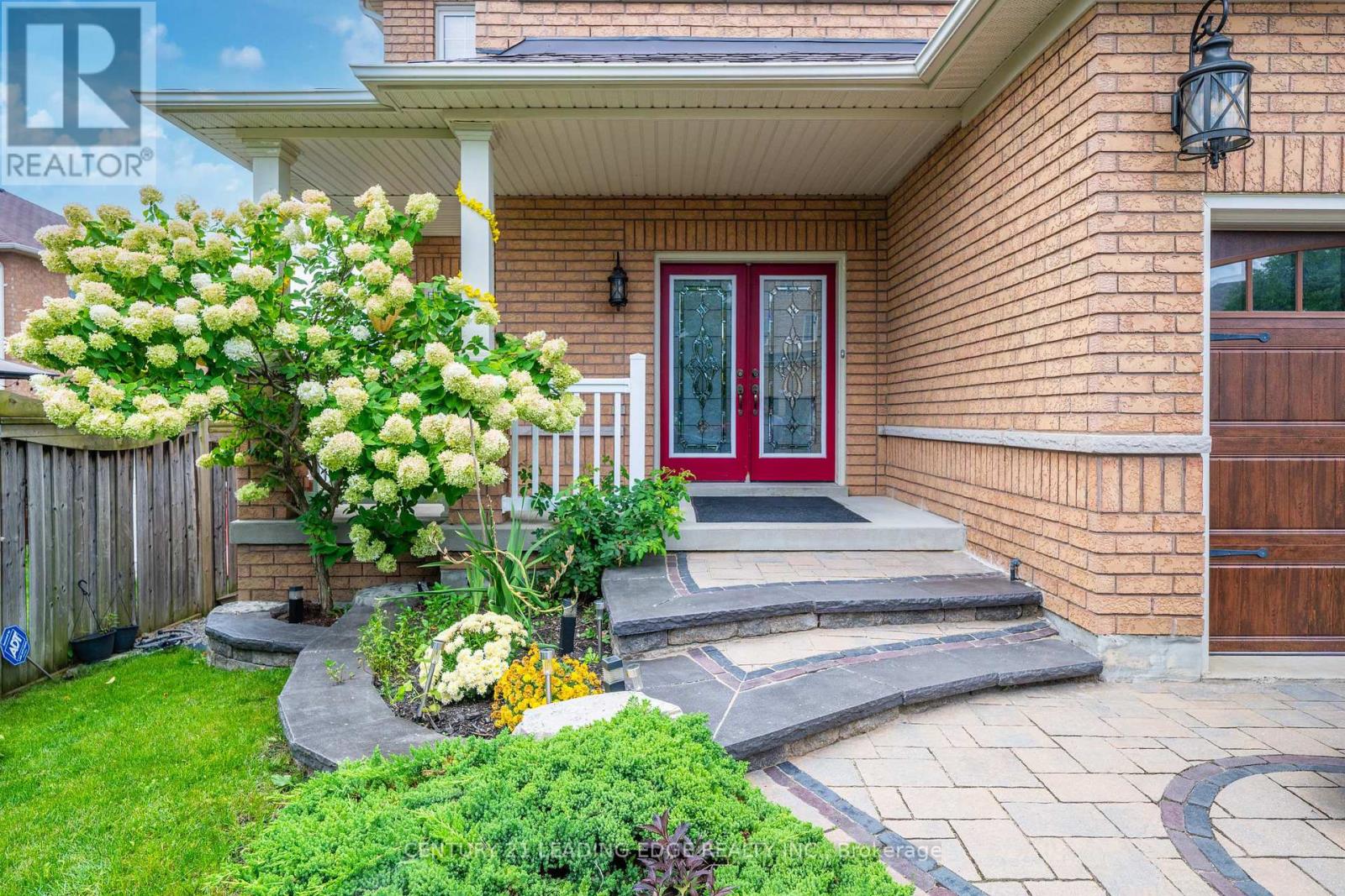 1530 Rockaway Street East, Oshawa, ON photo 3