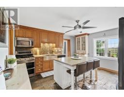Kitchen - 5065 10th Line, New Tecumseth, ON L0G1A0 Photo 8