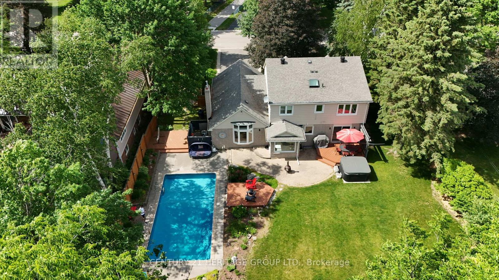 38 GRANT COURT - 2