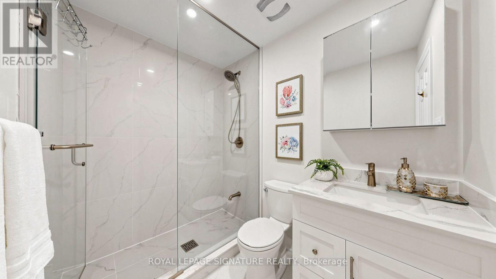 16 MEYER CIRCLE - Image 11