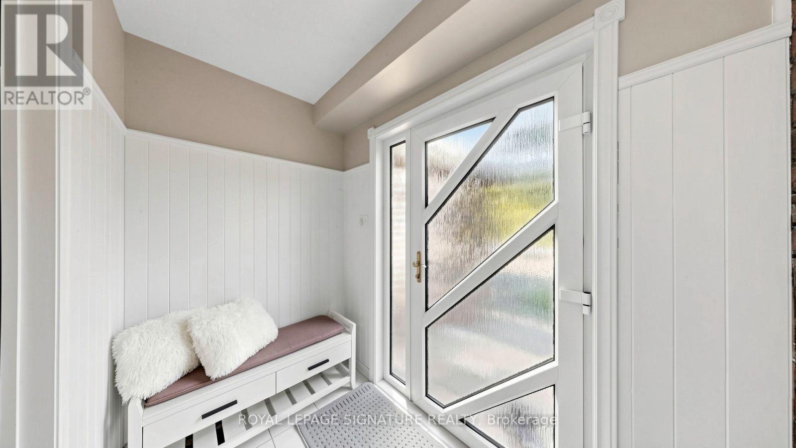 16 MEYER CIRCLE - Image 5