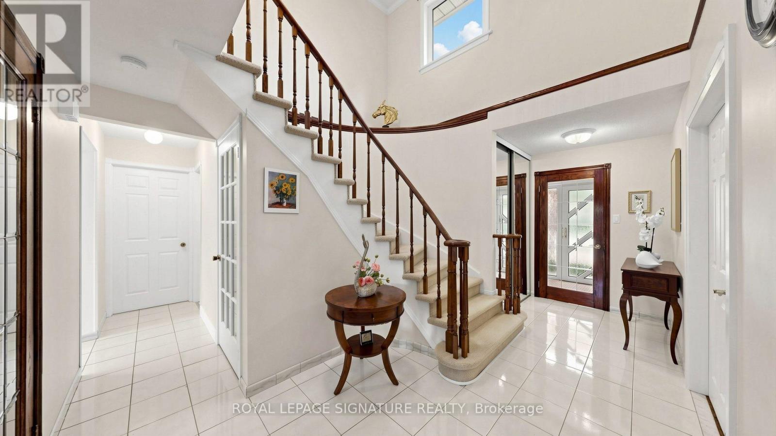 16 MEYER CIRCLE - Image 6