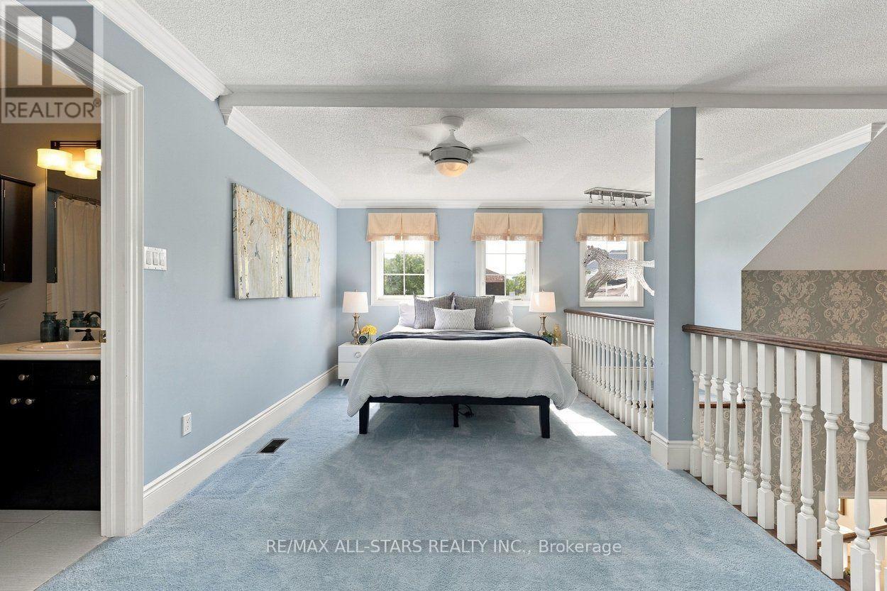 111 LAKESIDE VISTA WAY - Image 32