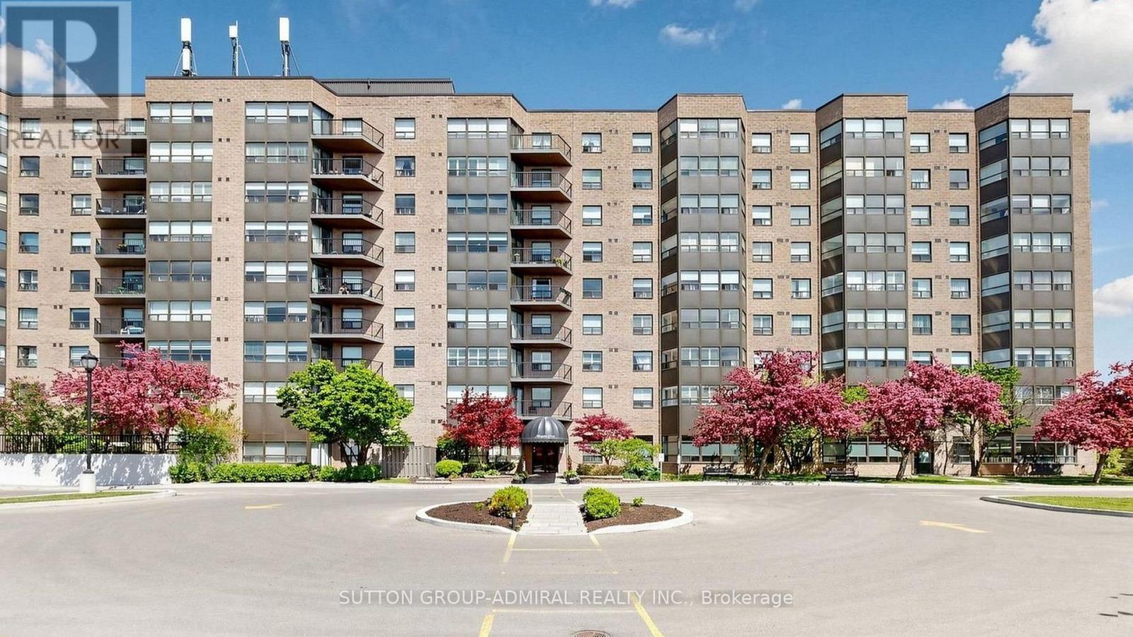 818 - 2 RAYMERVILLE DRIVE