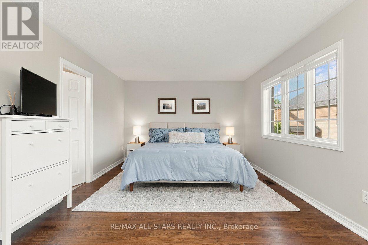 39 LOUISBOURG WAY - Image 25