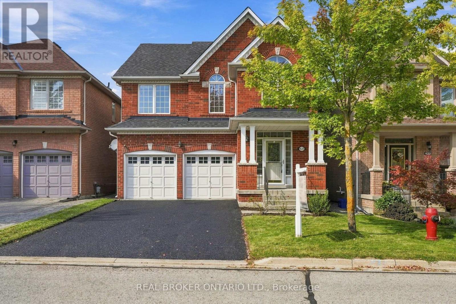 Photo of 621 SOCIETY CRESCENT