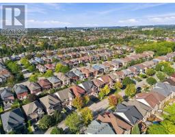 621 Society Crescent, Newmarket, ON L3X2V8 Photo 47