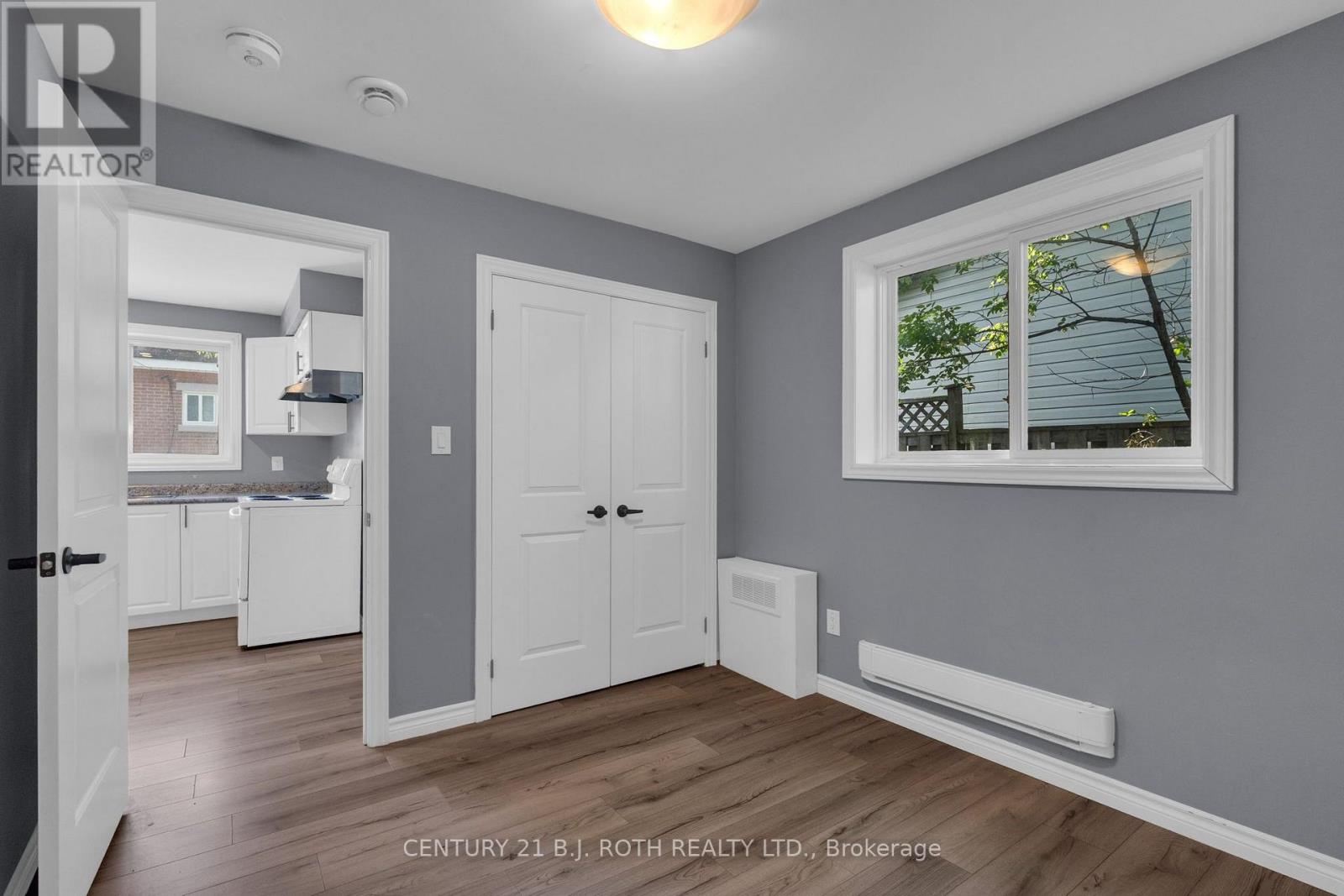 UNITS 1 + 2 + COACH HOUSE - 12 DUFFERIN STREET - Image 20