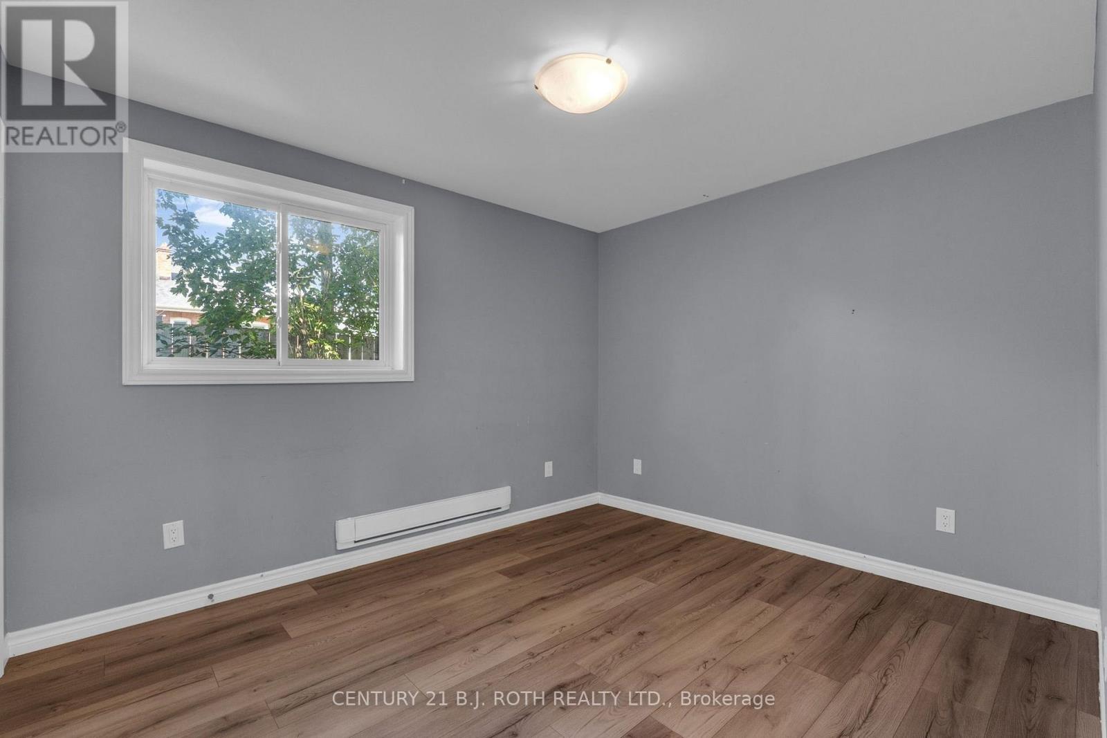 UNITS 1 + 2 + COACH HOUSE - 12 DUFFERIN STREET - Image 21