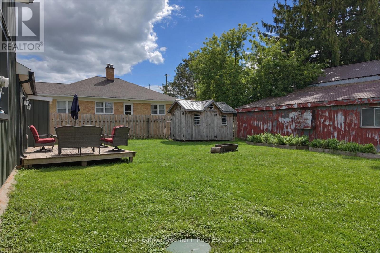 2056 MILL STREET E - 30