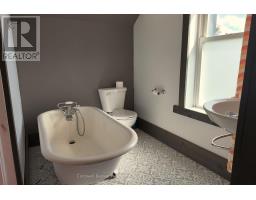 2056 Mill Street E, Howick, ON N0G1X0 Photo 25
