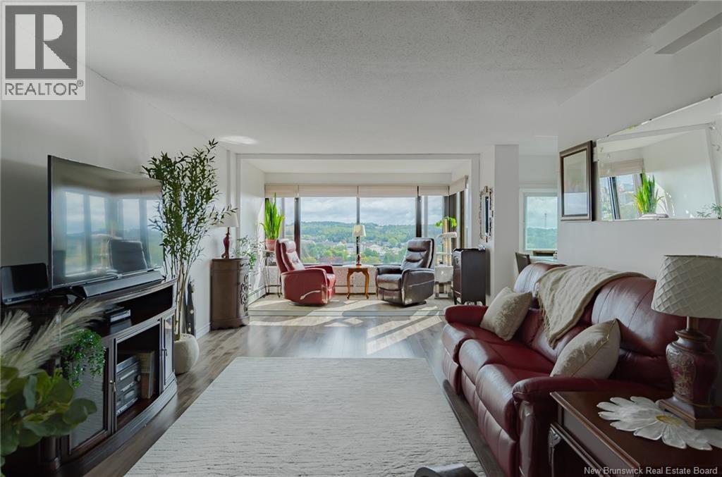 #1506 310 Woodward Avenue - Image 16