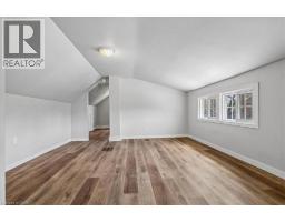 4pc Bathroom - 155 1/2 Lake Street, St  Catharines, ON L2R5Y5 Photo 10