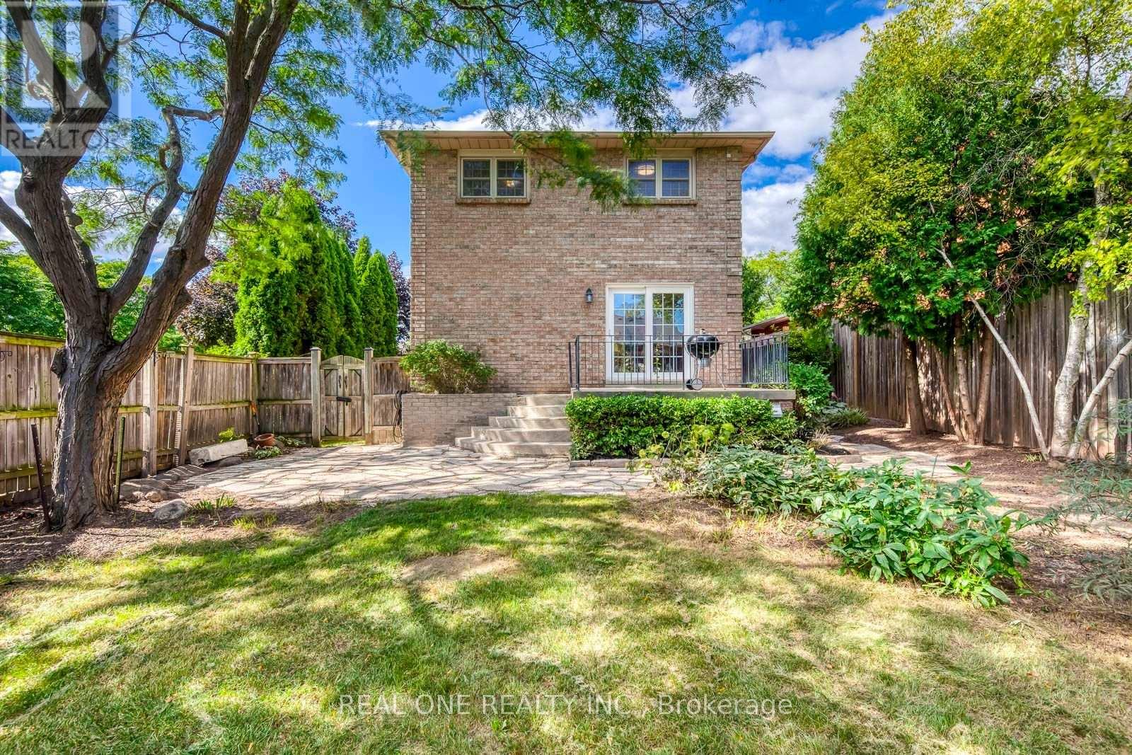 1384 BRAMBLEWOOD GREEN - 50