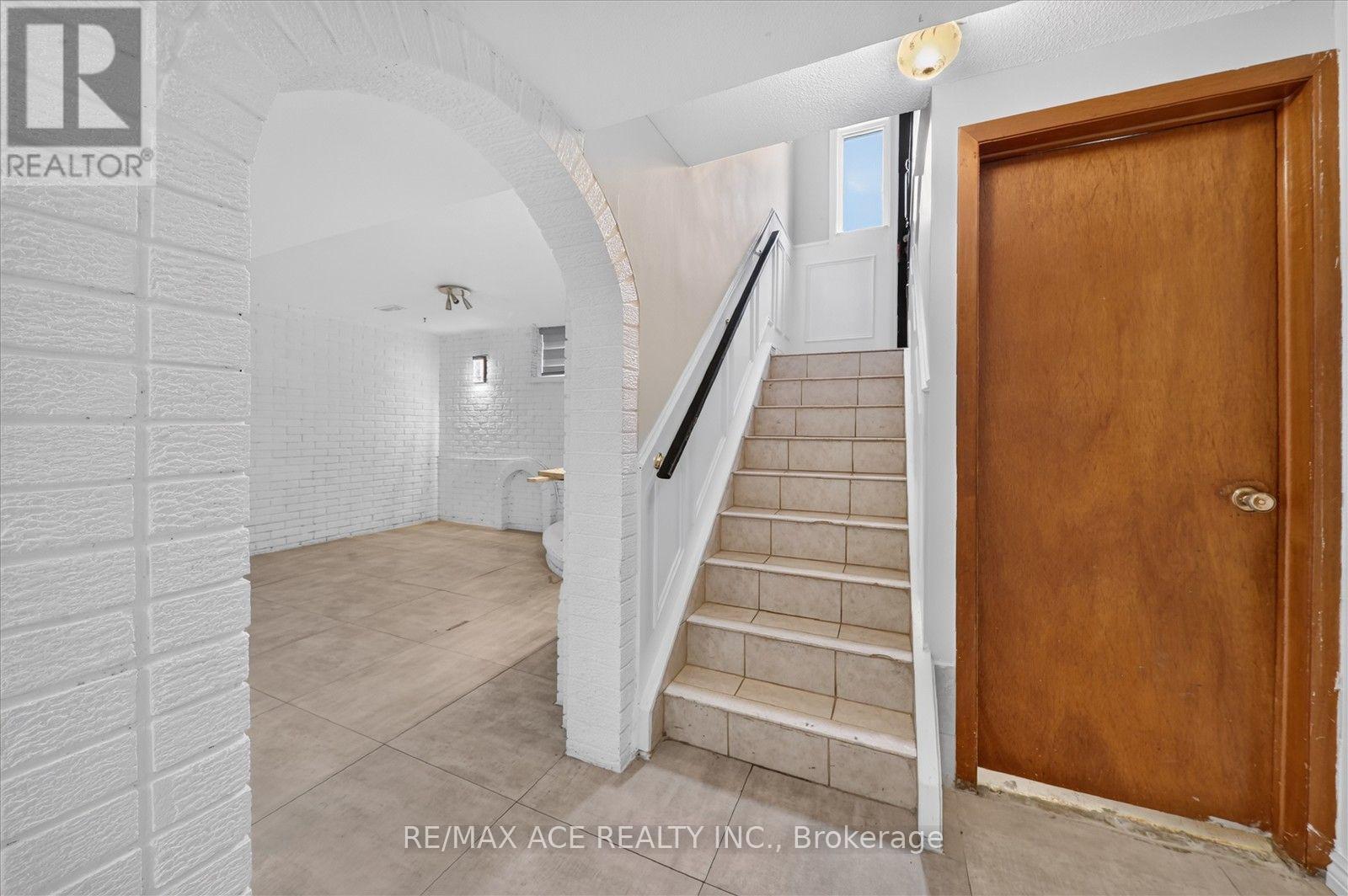 124 HONEYWOOD ROAD - 28