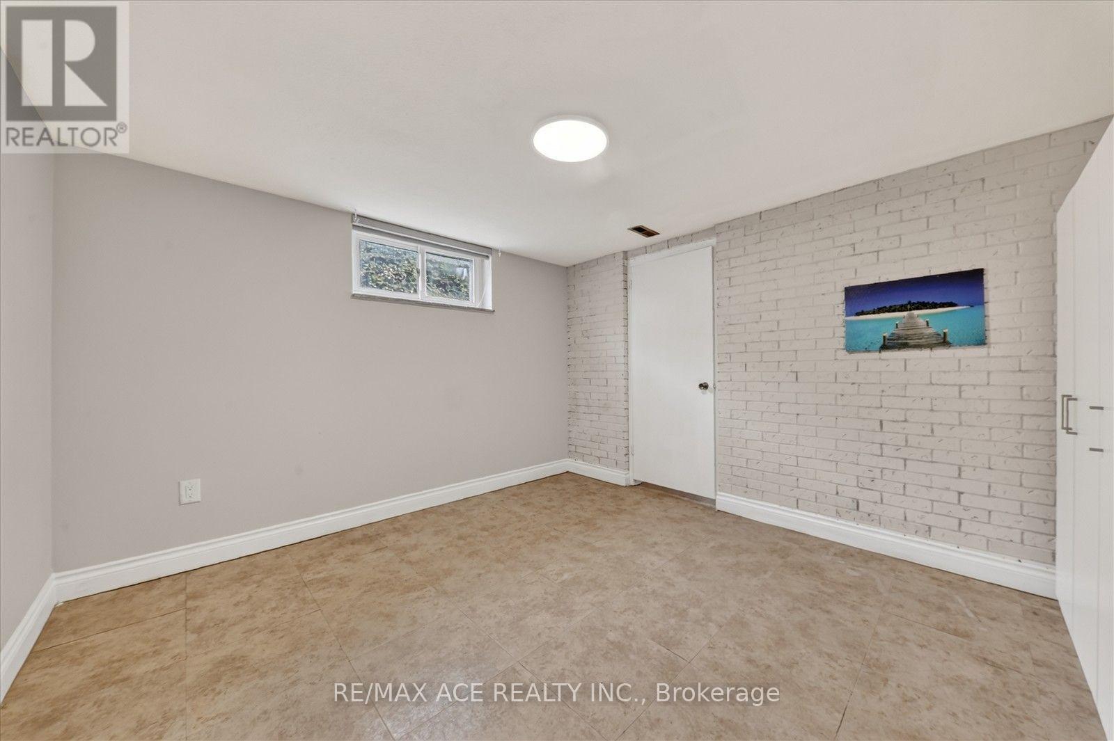 124 HONEYWOOD ROAD - Image 34