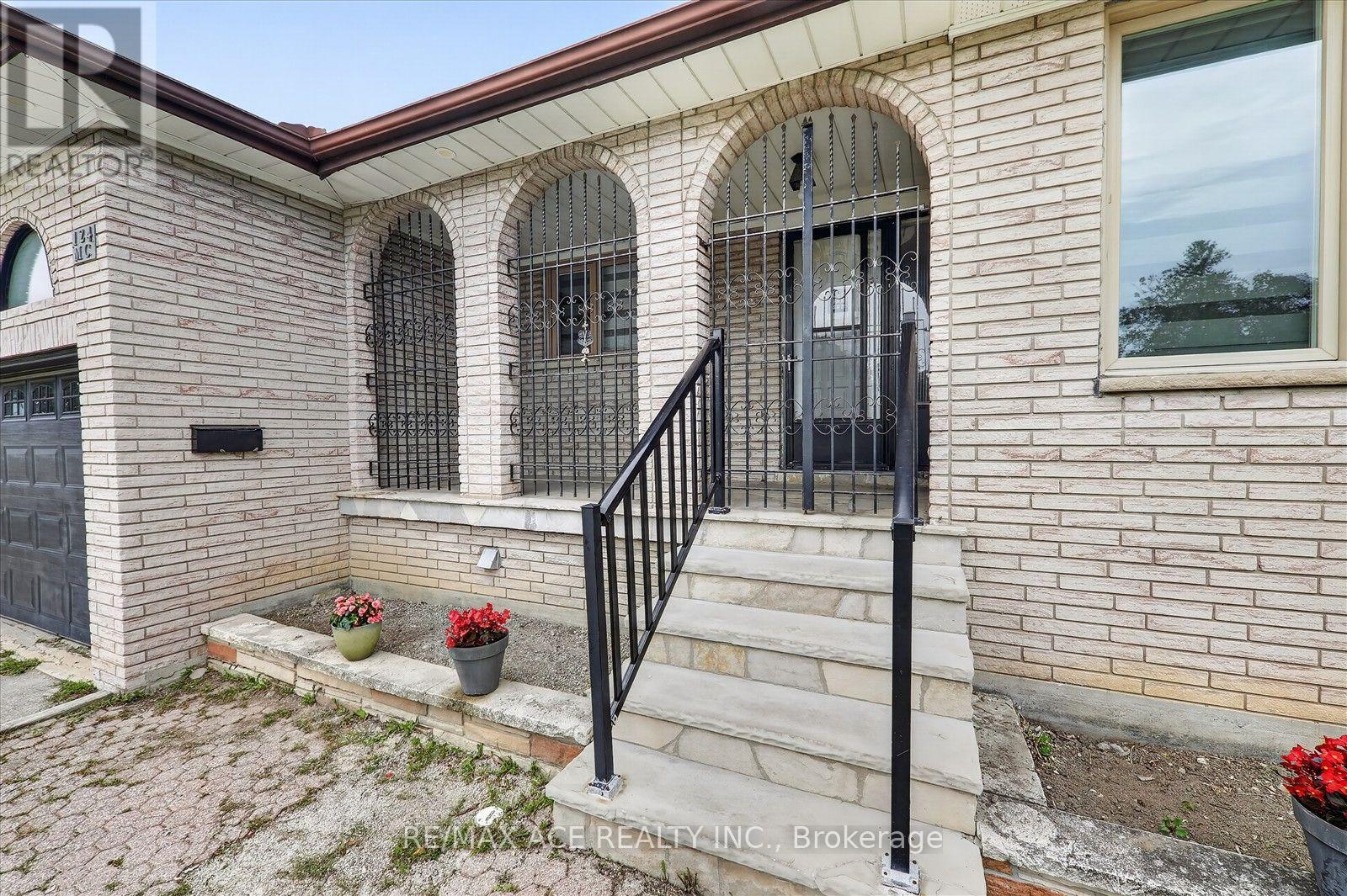 Photo of 124 HONEYWOOD ROAD