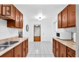 9 Windwood Drive, Toronto, ON M9W6B8 Photo 16