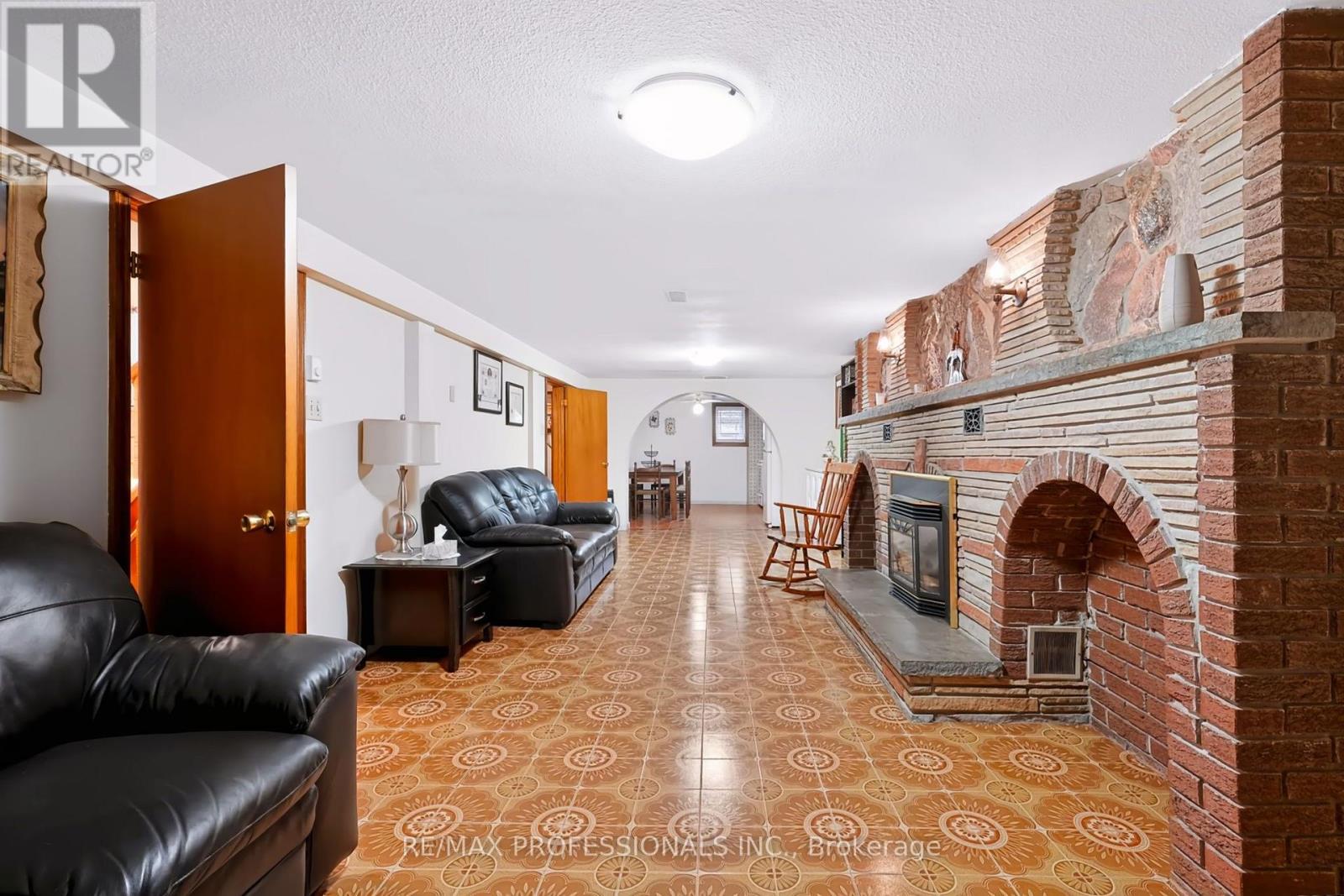42 WOOLGAR AVENUE - Image 30