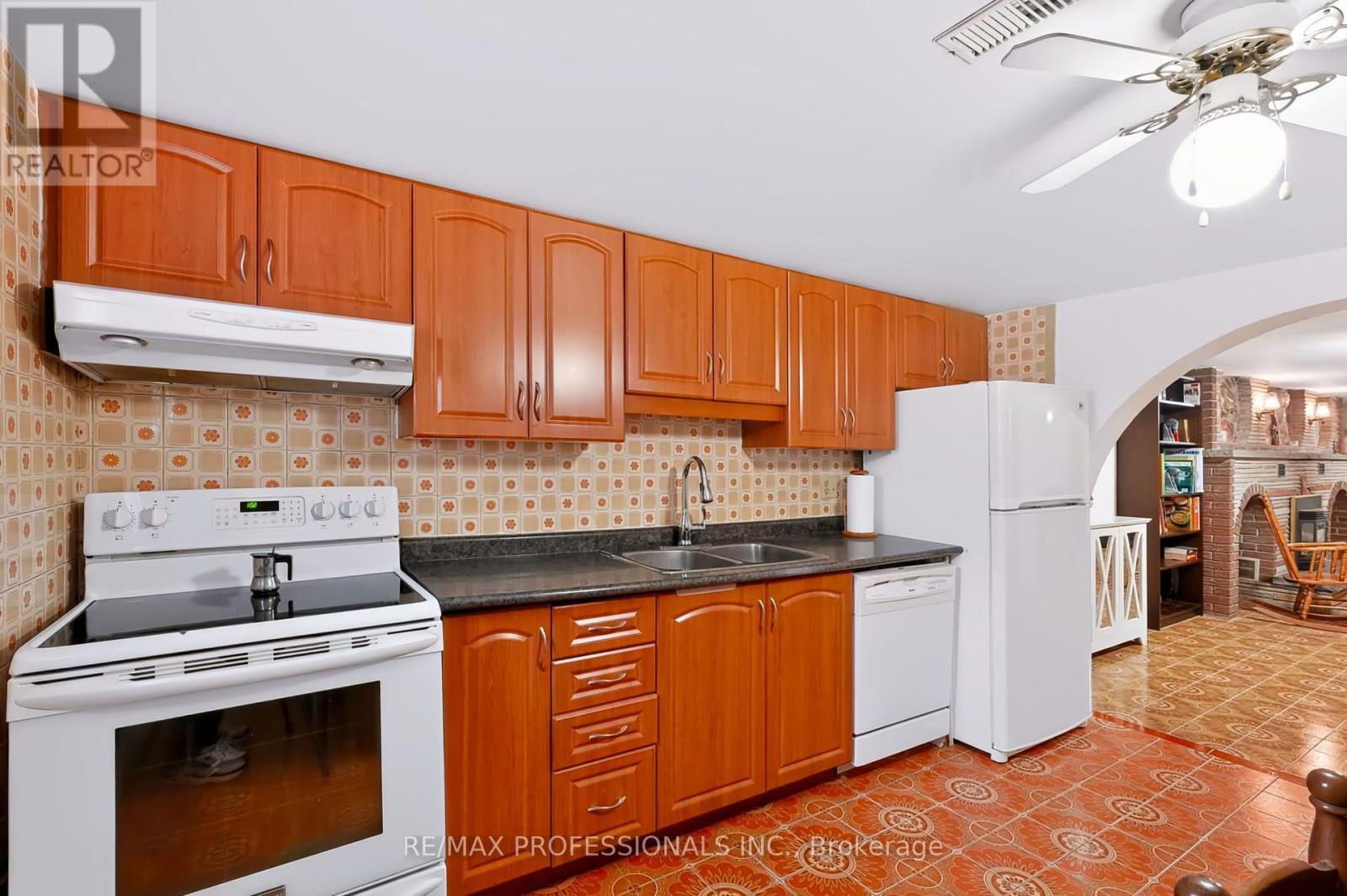 42 WOOLGAR AVENUE - Image 34