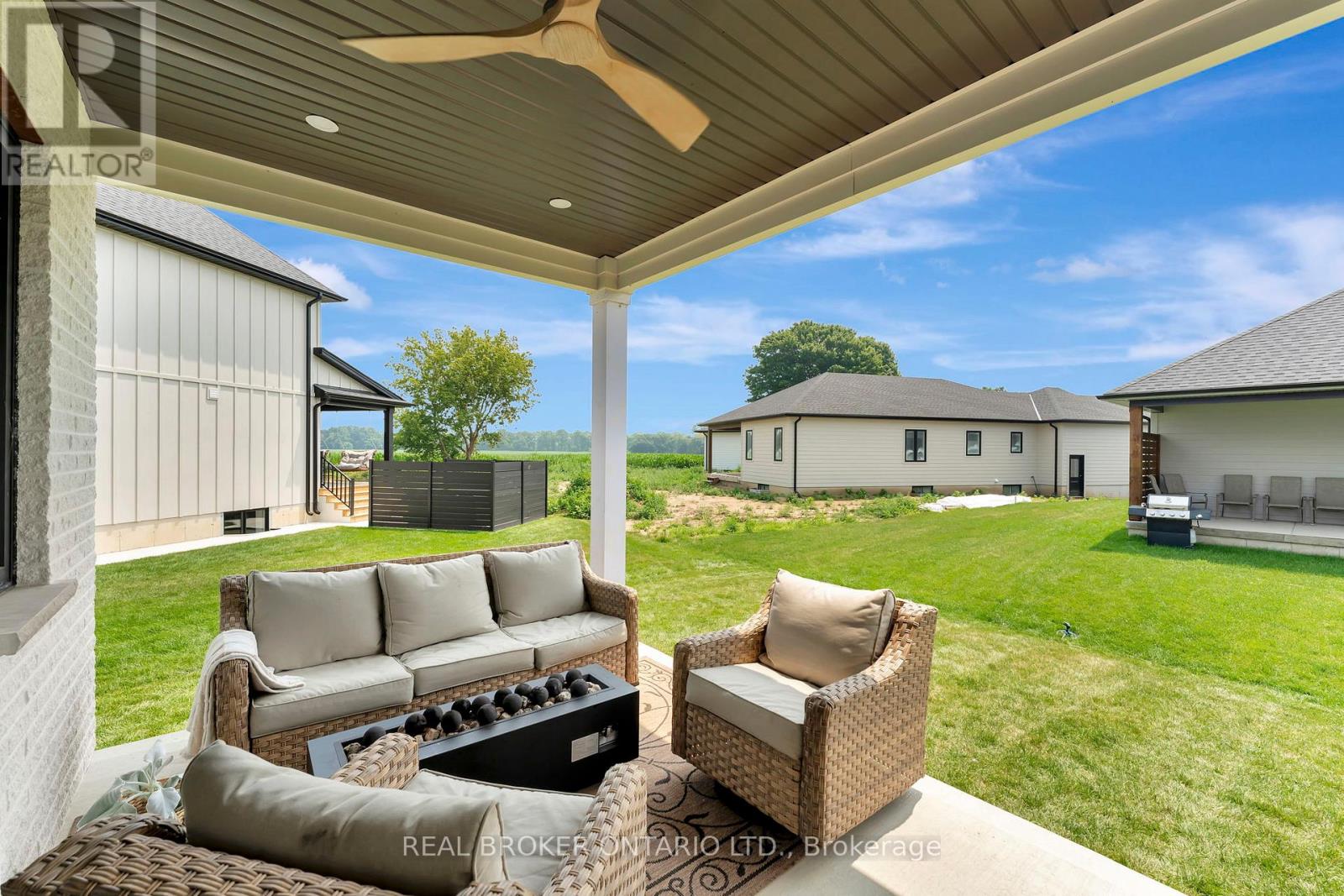 10 MACNEIL COURT - 37