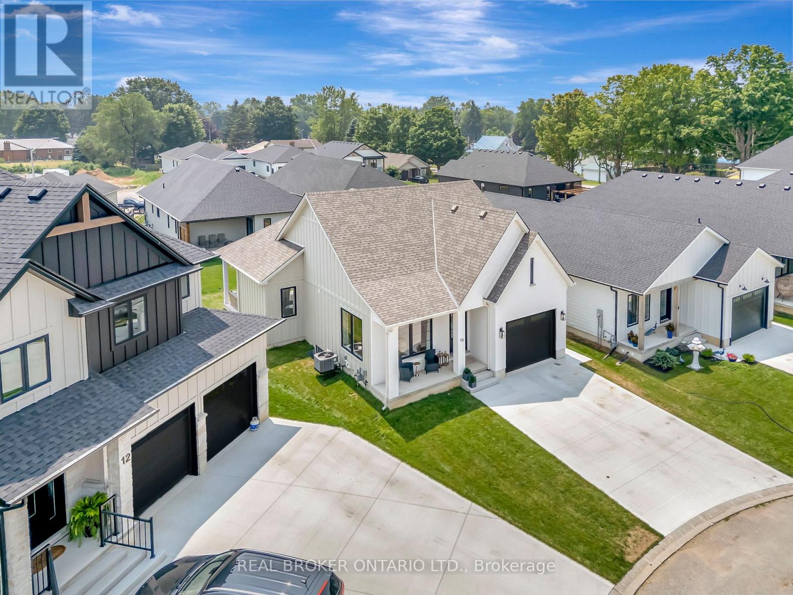 10 MACNEIL COURT - Image 43