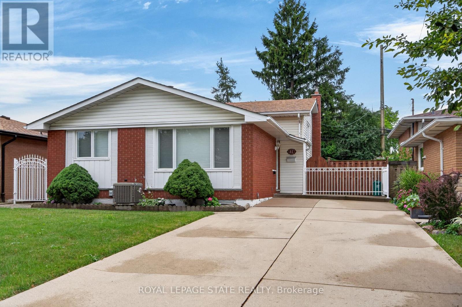 41 DARLINGTON DRIVE - 1