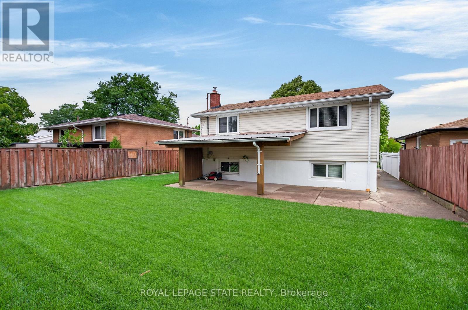 41 DARLINGTON DRIVE - 35