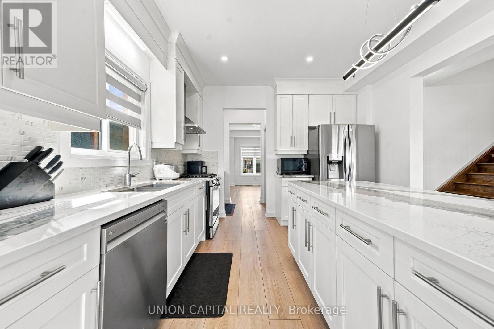 9352 EMERALD AVENUE - Image 11