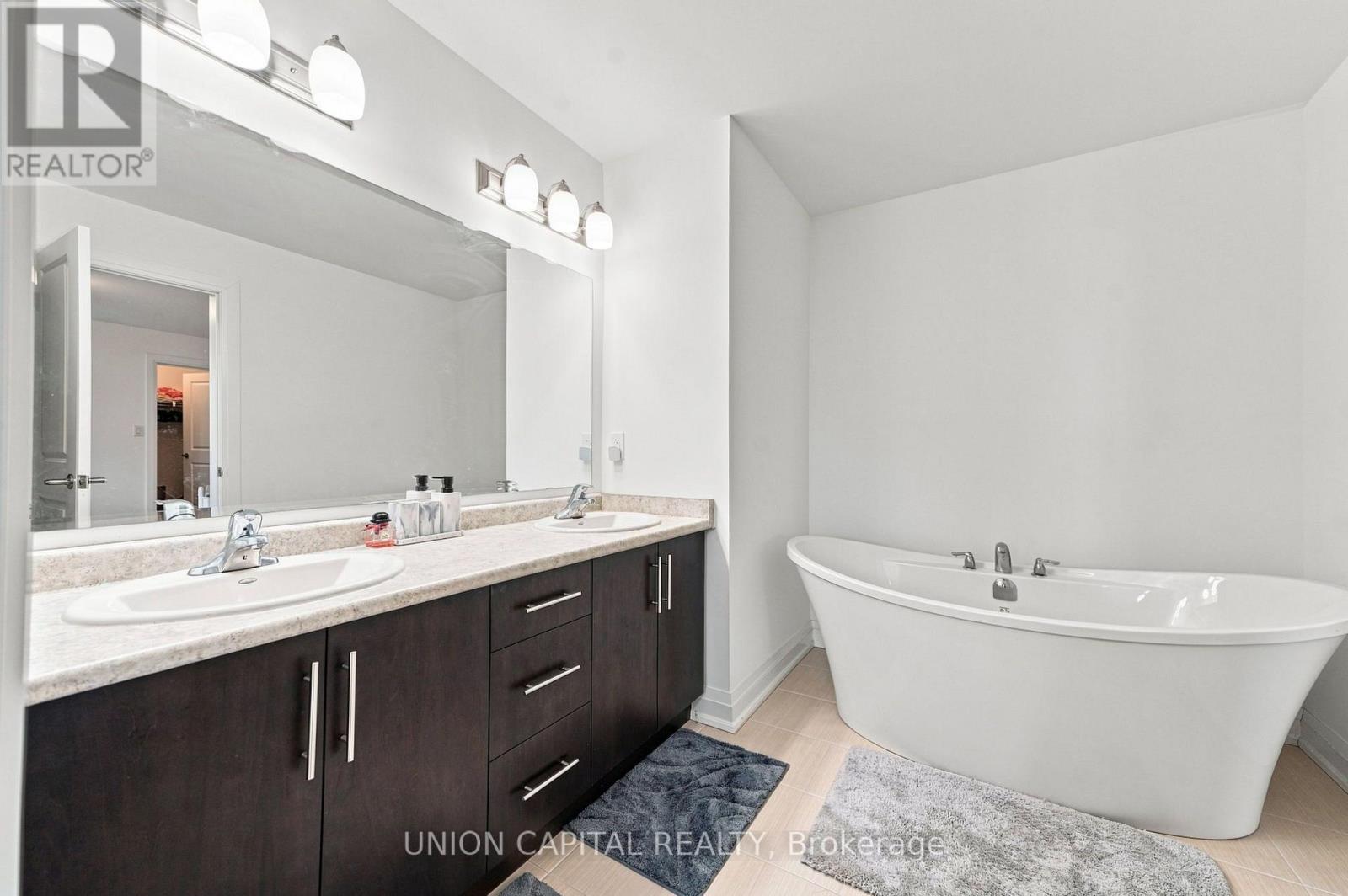 9352 EMERALD AVENUE - Image 33