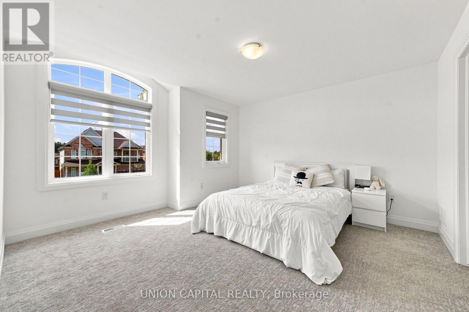9352 EMERALD AVENUE - Image 35