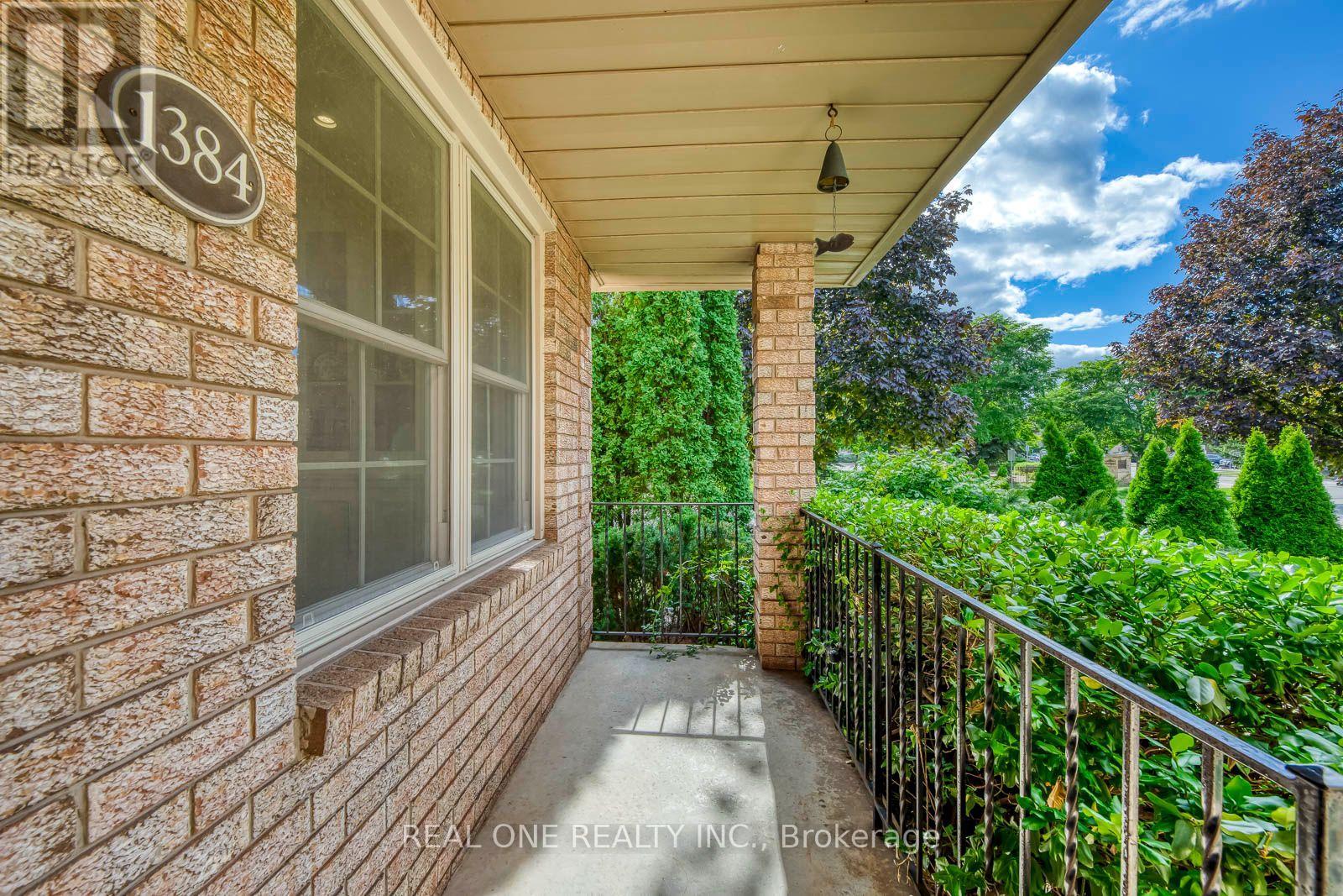 Photo of 1384 BRAMBLEWOOD GREEN