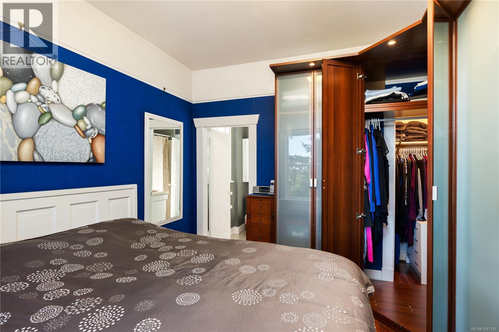3870 Rowland Ave - 18