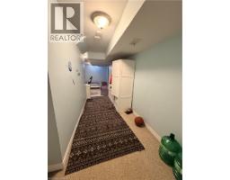 Living room/Dining room - 23 Oakrun Street, Stoney Creek, ON L8E6E7 Photo 11