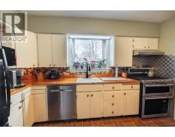 635 Highbury Park, Sarnia, ON N7V2K1 Photo 12