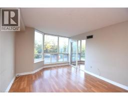 4pc Ensuite bath - 175 Cedar Avenue Unit# 215, Richmond Hill, ON L4C9V3 Photo 7