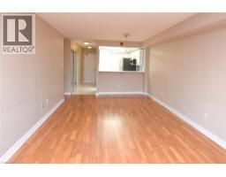 Primary Bedroom - 175 Cedar Avenue Unit# 215, Richmond Hill, ON L4C9V3 Photo 8