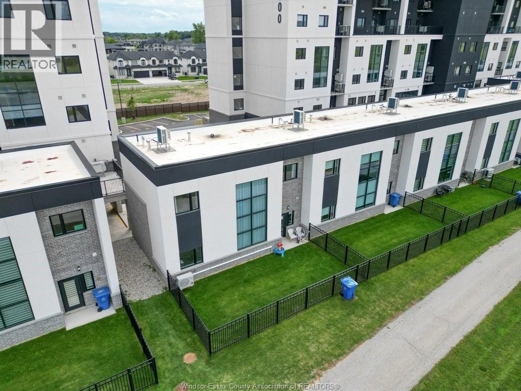#215 4300 Laurier PARKWAY - 2
