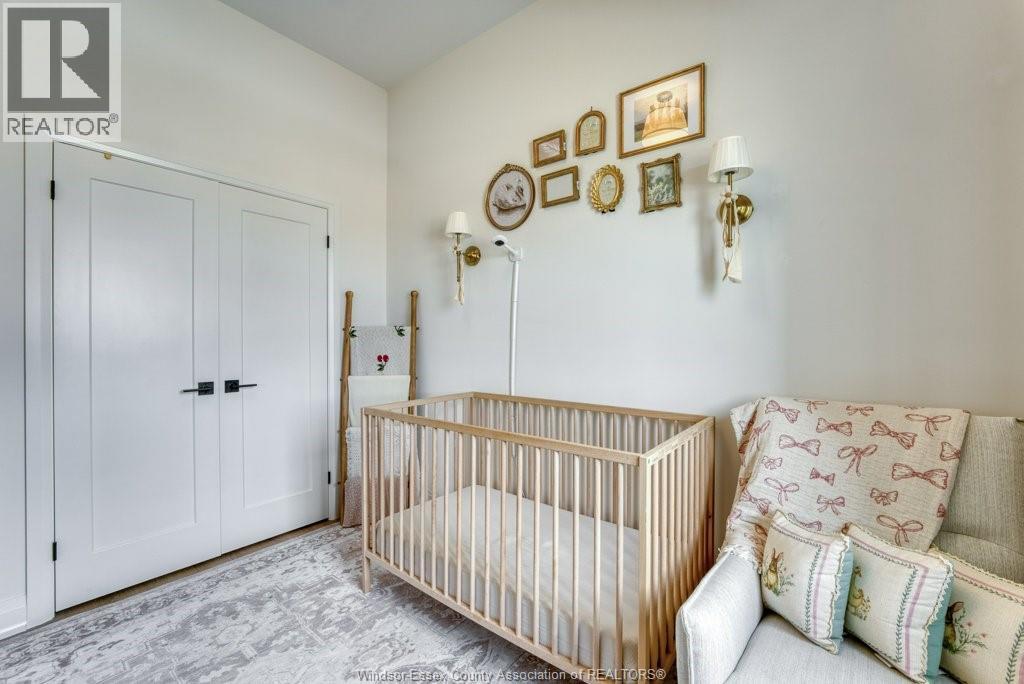 #215 4300 Laurier PARKWAY - 20