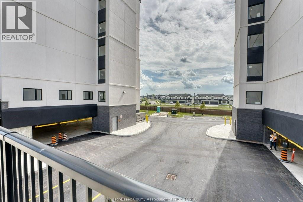 #215 4300 Laurier PARKWAY - 33